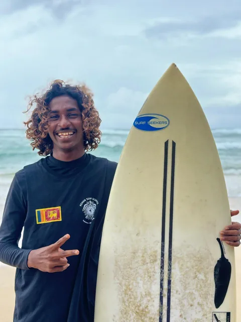 Rusiru, Surf instructor